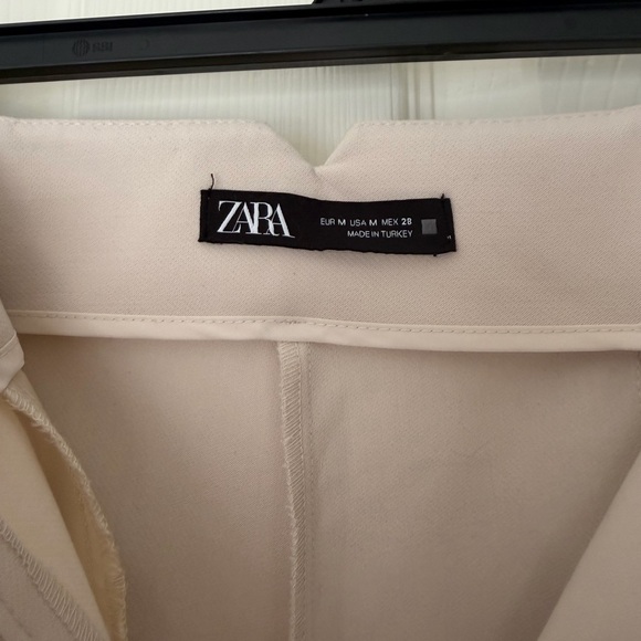 Zara Women's Cream Trousers - Picture 7 of 10
